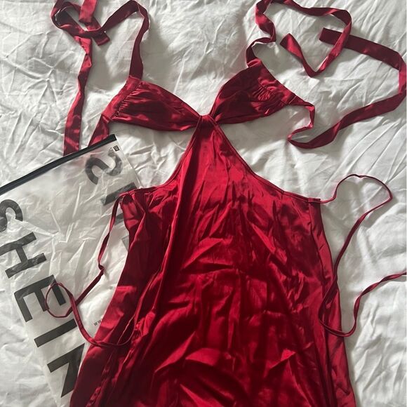 SHEIN VCAY Tie Backless Halter Neck Dress Burgundy Size S OFFER PRICE MUST GO - Picture 10 of 13